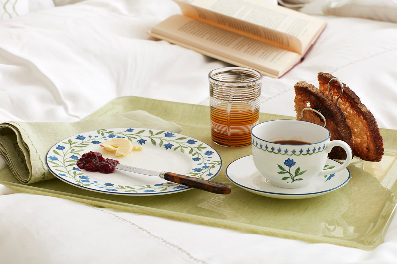 Why The Perfect Cup Of Tea Needs English Fine Bone China: The Art And Science
