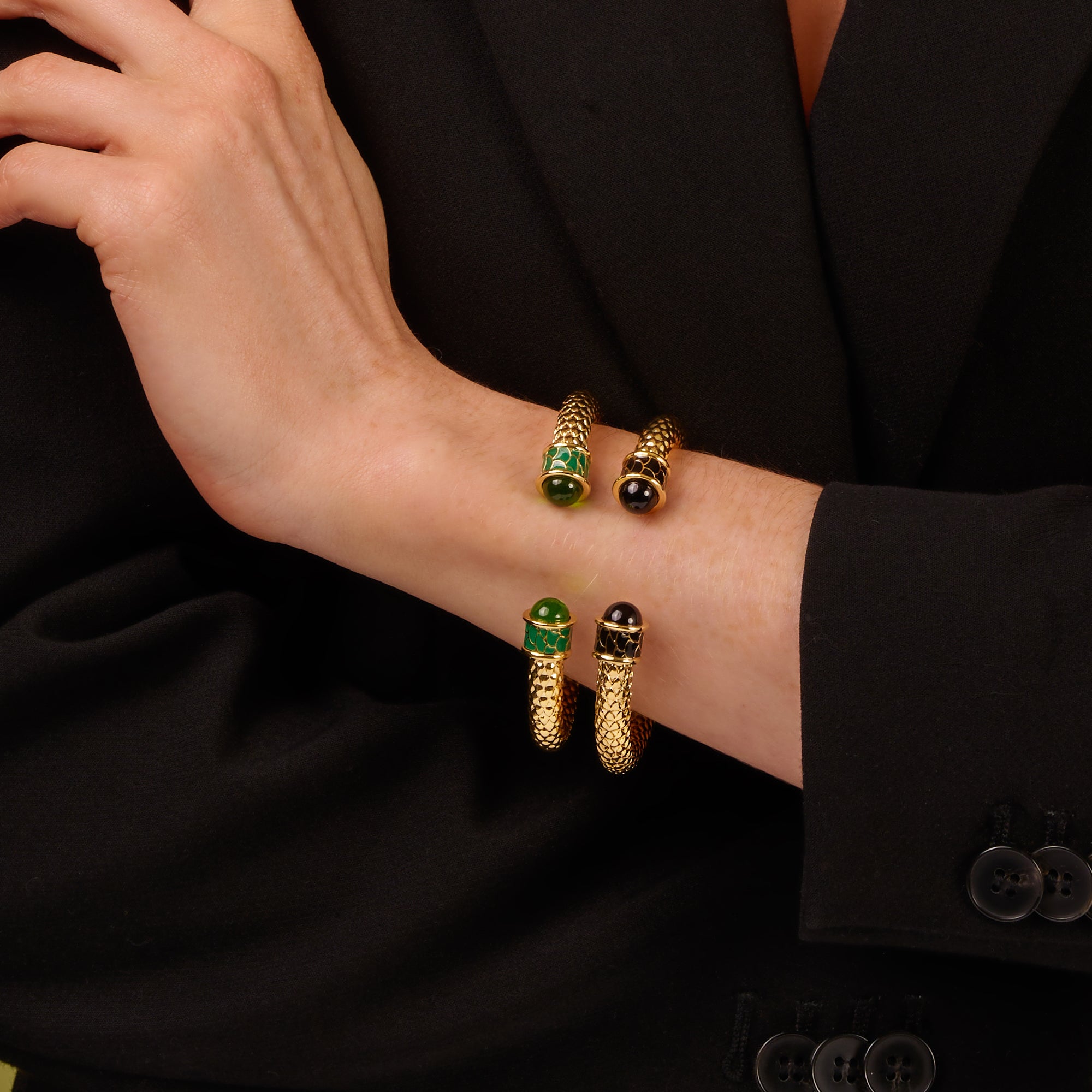 Bangles - Old – HALCYON DAYS HALCYON DAYS ゴールドグリーンブレスレット